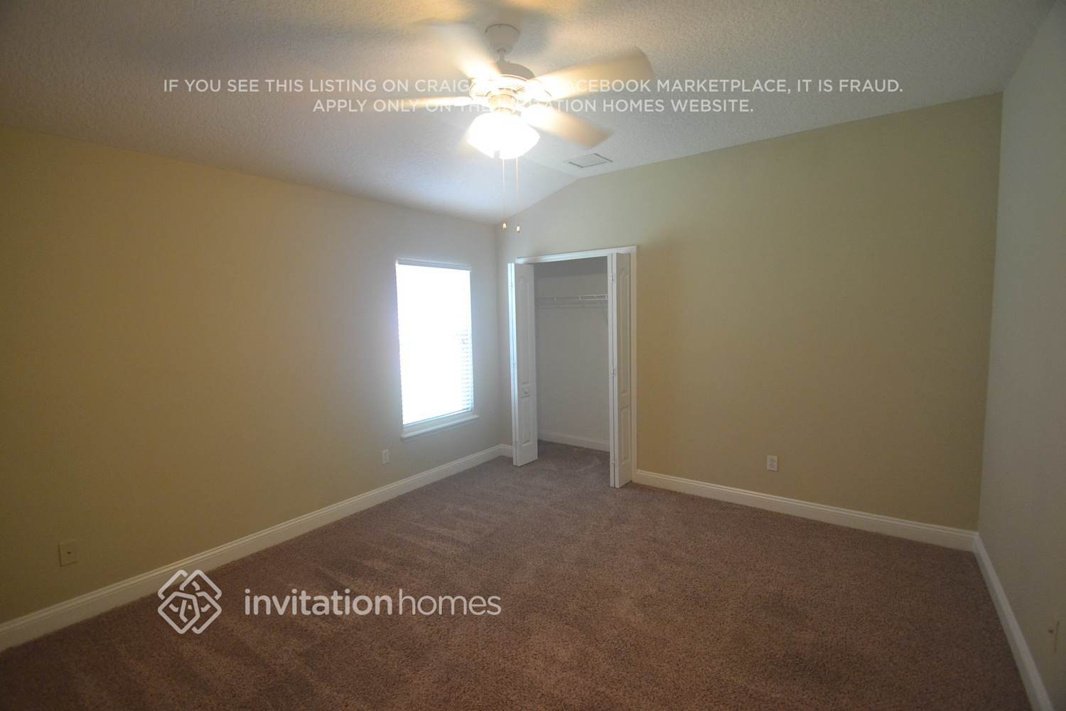 Building Photo - 382 Edge of Woods Rd