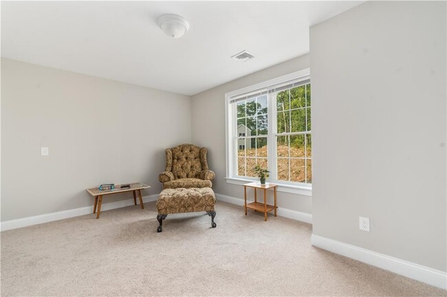 Building Photo - 802 Hunting Hill Dr