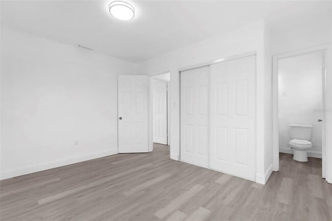 Building Photo - 21530 Glendale Ave