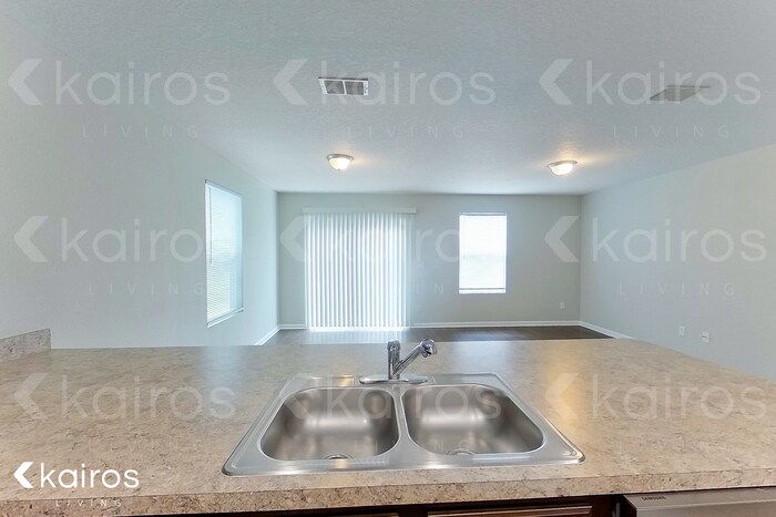 Building Photo - 1331 Mull St