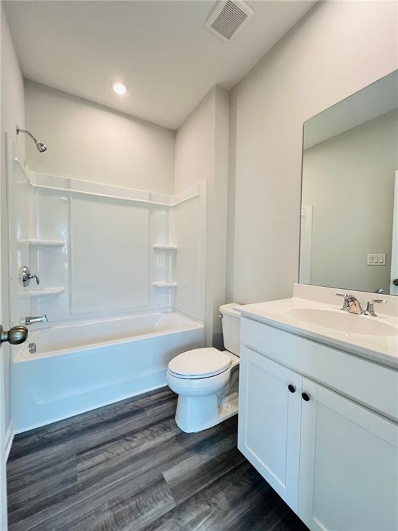 Building Photo - 2684 Brookview Dr NW
