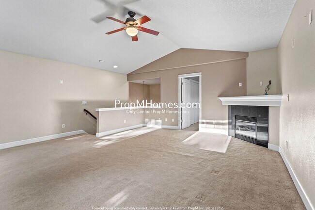 Building Photo - 1134 SE 40th Ave
