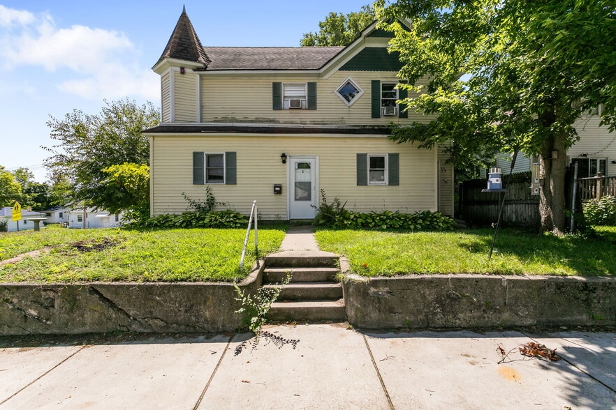 Primary Photo - 303 W Lawrence St