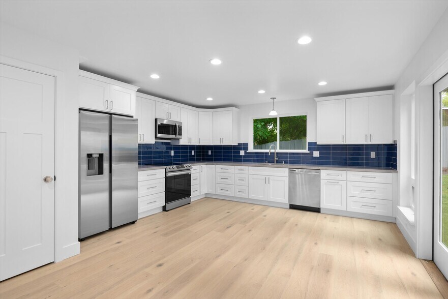 Building Photo - 14337 22nd Ave NE