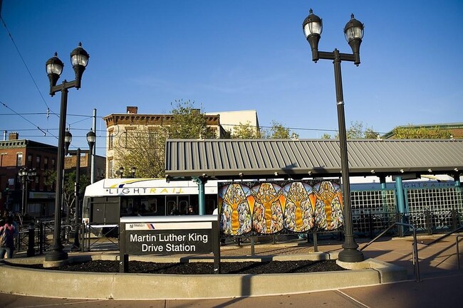 Building Photo - 93 Monticello Ave