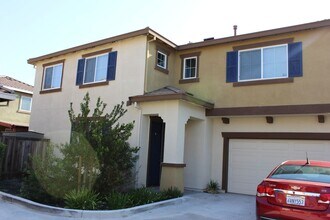 Building Photo - North Vacaville Location!