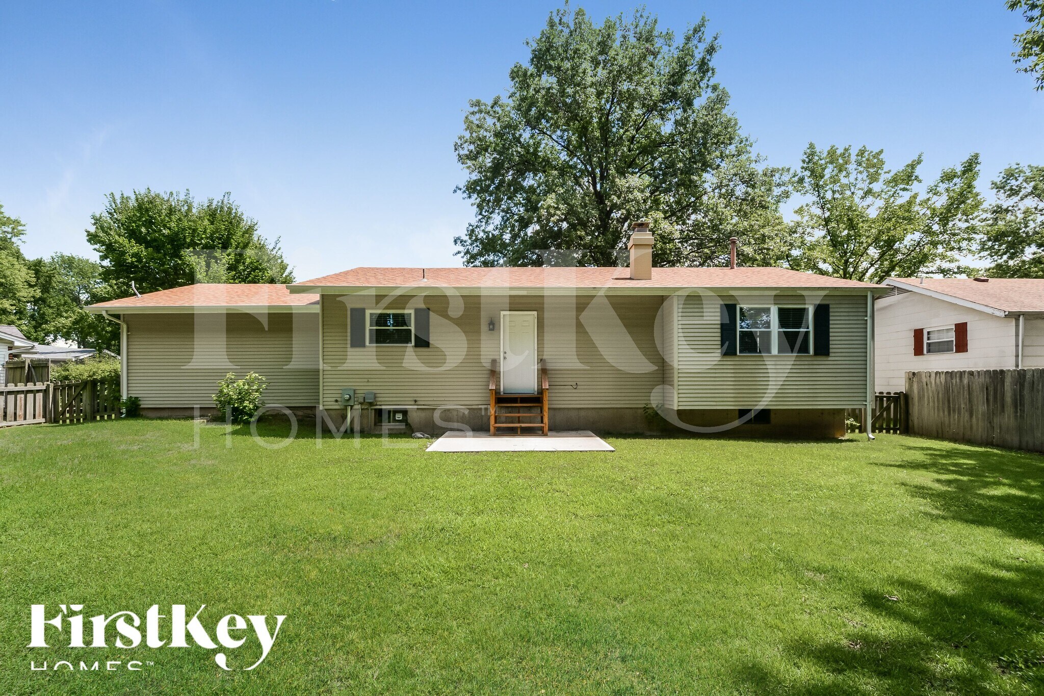 Building Photo - 3 Oak Point Ct