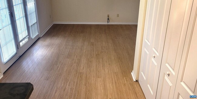 Building Photo - 1356 Villa Way