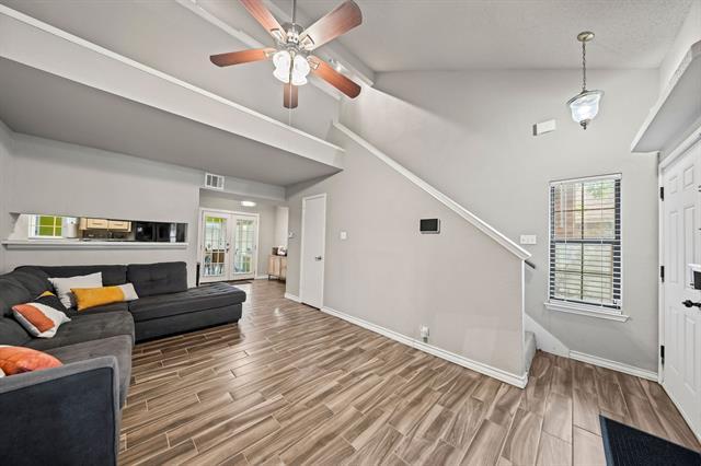 Building Photo - 216 Cutting Horse Ln