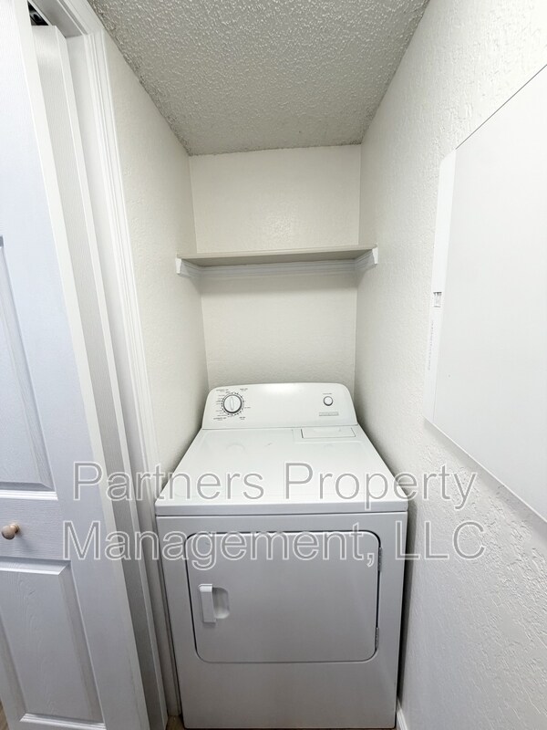Building Photo - 5003 Bonita Pl