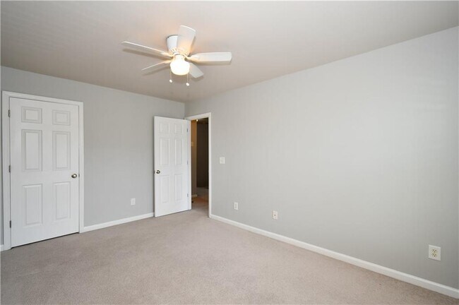 Building Photo - 1010 Prestwyck Ct