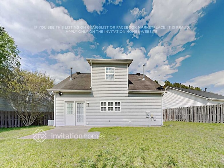 Building Photo - 2004 Pineton Ct