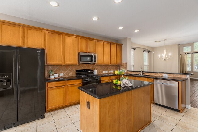 Building Photo - 17255 Mitchell Pass Ln