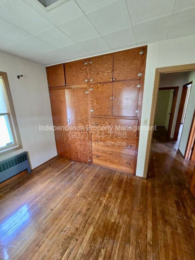 Building Photo - 1220 W 19th St