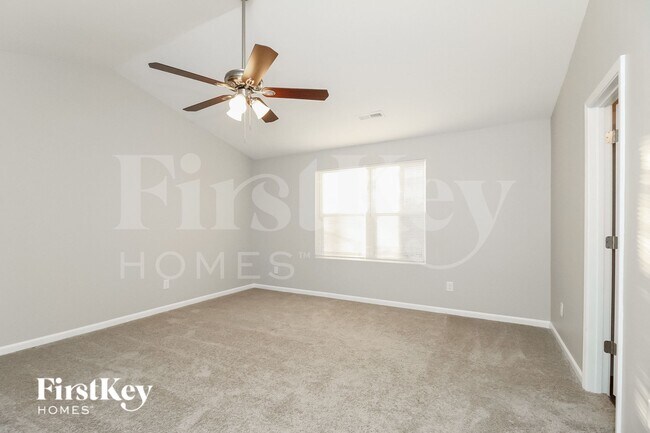 Building Photo - 231 Creekstone Ct