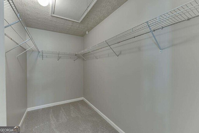 Building Photo - 678 Clairidge Elm Trail SW