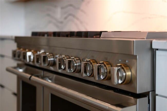 Building Photo - 9004 Santorini Dr