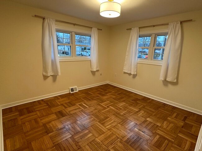 Building Photo - 108 Homewood Rd