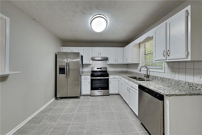 Building Photo - 7796 Mountain Creek Way