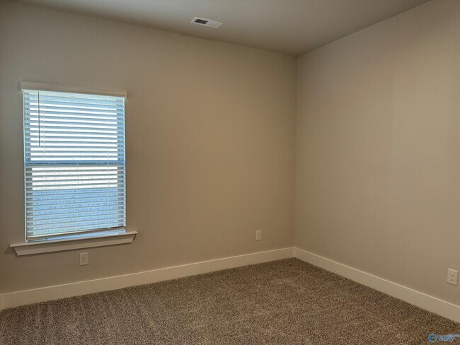Building Photo - 28598 Halford Dr
