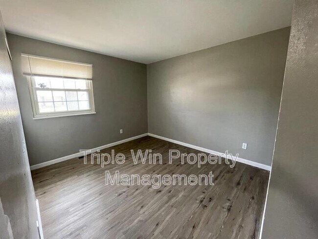 Building Photo - 11923 San Andres Dr