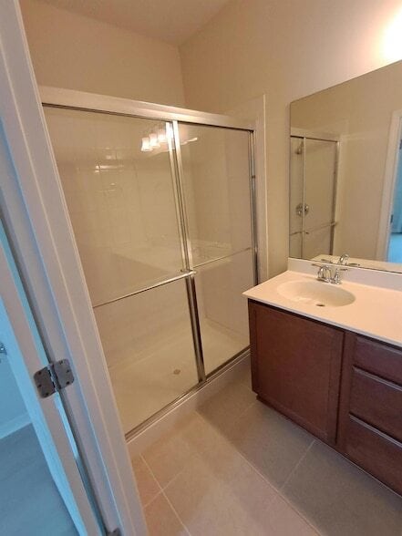 Building Photo - 3254 S Caroline Dr