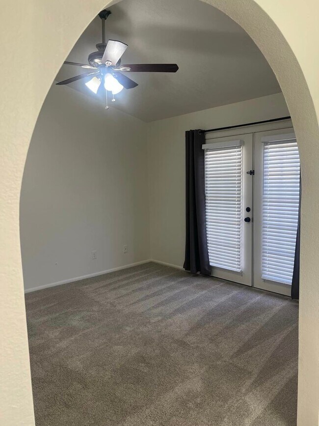Building Photo - 3-bedroom , 2-bath remodeled home