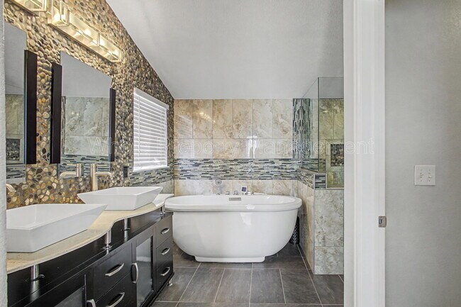 Building Photo - 17196 Opal Hill Dr