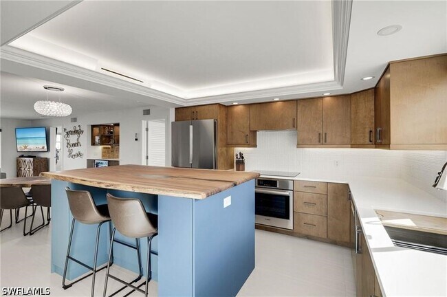 Building Photo - 9486 Gulf Shore Dr