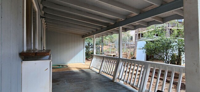 Building Photo - Mountain Chalet Home Available Now!