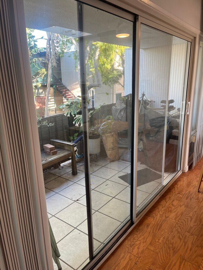 Building Photo - 8056 Redlands St