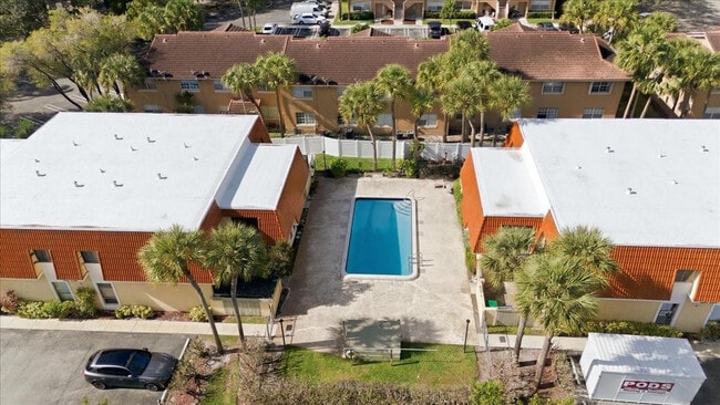 Building Photo - 4260 NW 114th Terrace