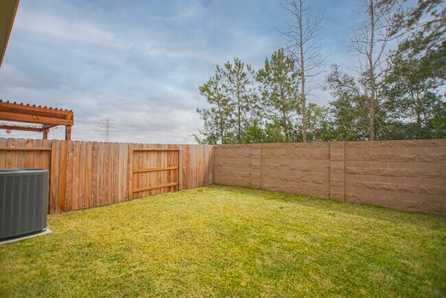 Building Photo - 4232 Merry Mill Dr