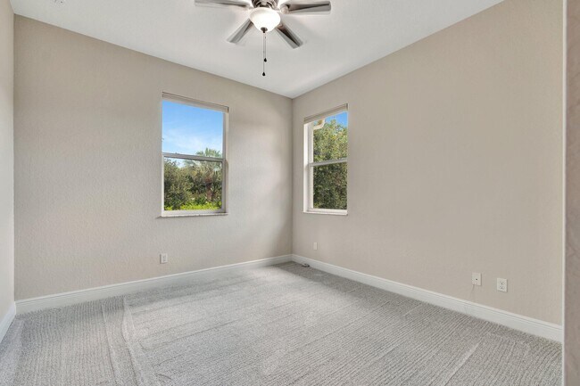 Building Photo - 4559 Cadiz Cir