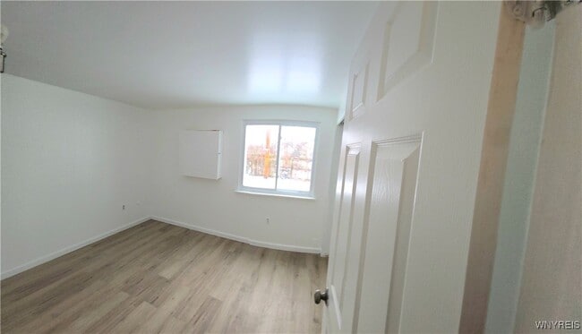 Building Photo - 50 Strasbourg Dr