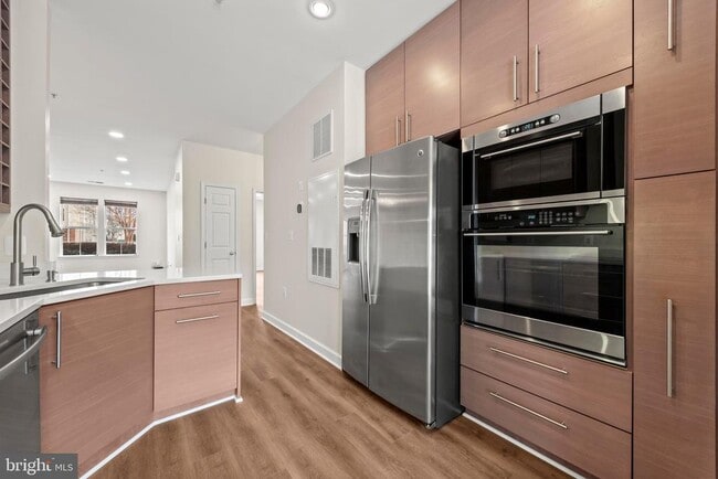 Building Photo - 22769 Fountain Grove Square