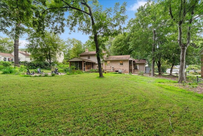 Building Photo - Find Your Forever Home in Valewood Manor