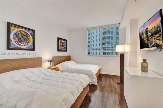 Building Photo - 801 Brickell Key Blvd