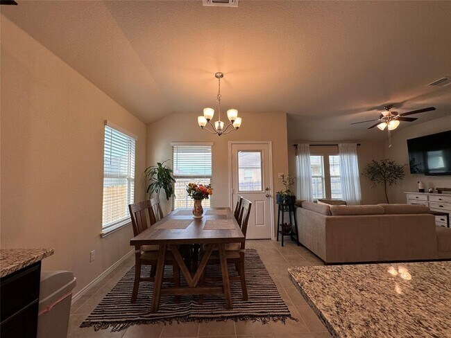 Building Photo - 216 Midas Ln