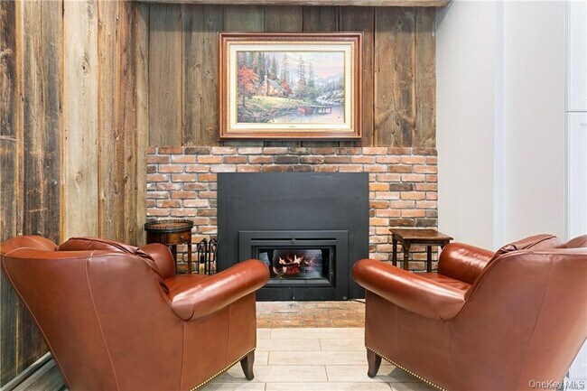 Building Photo - 21 Beech Hill Ln