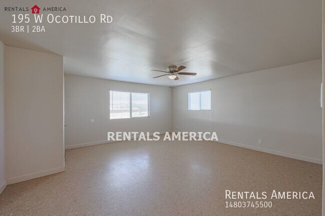 Building Photo - 3 ACRE Horse Property with 3bed 2 bath Hom...