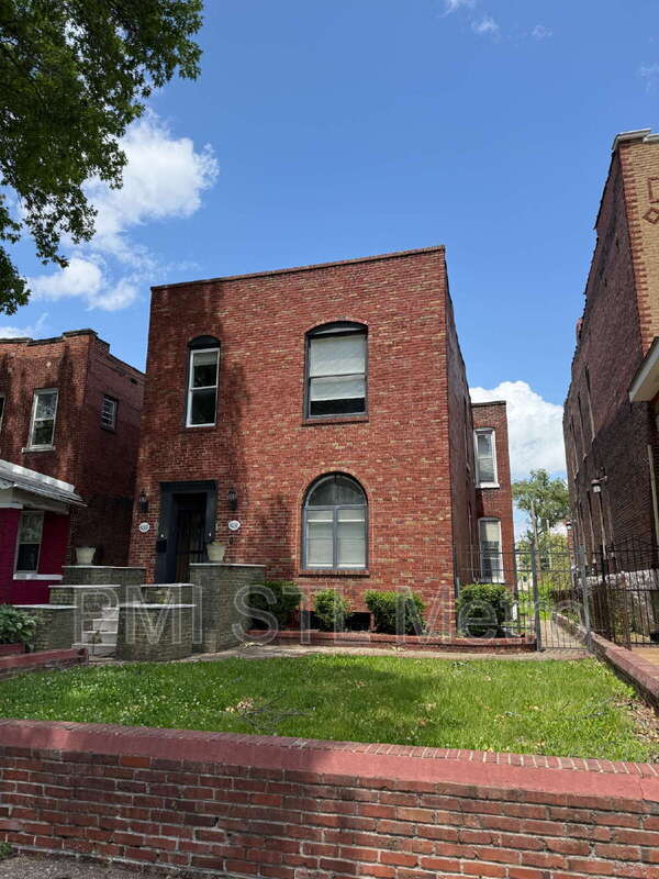 Primary Photo - 4037-4039 Enright Ave