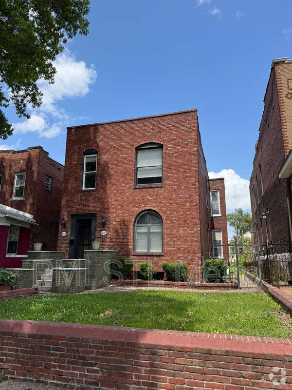 Building Photo - 4037-4039 Enright Ave