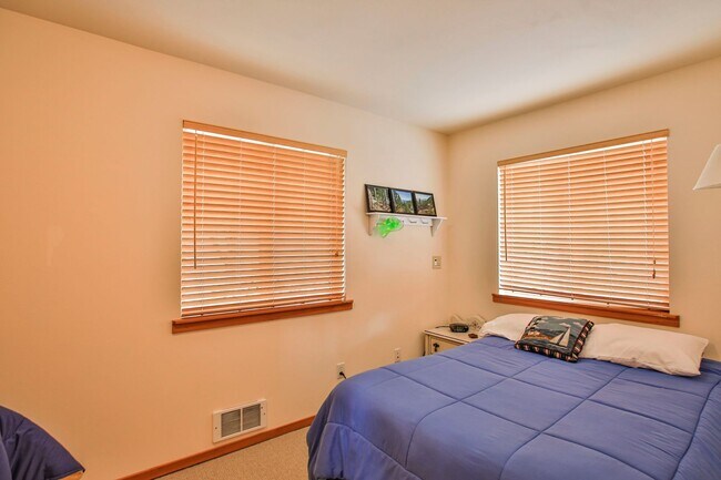 Building Photo - Furnished Greenbank Home with Water View and Bocce Ball!