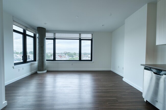 Building Photo - 957 Broadway