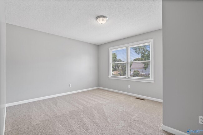 Building Photo - 109 Westminster Way
