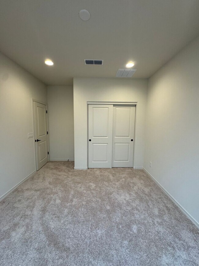 Building Photo - 17156 W Smoketree Dr