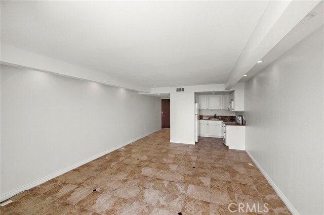 Building Photo - 609 Sleepy Hollow Ln