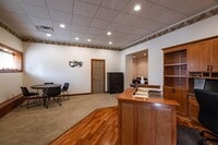 Building Photo - 1613-1617 Chase St