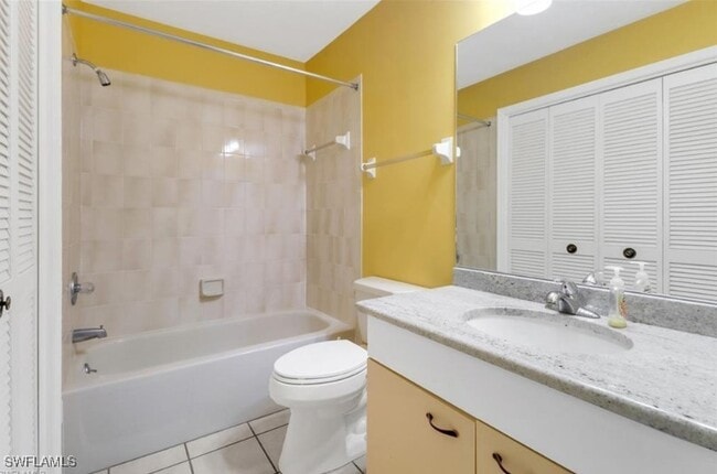 Building Photo - 10772 Regent Cir